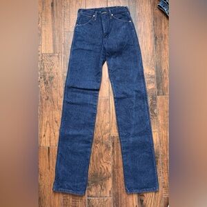 Wrangler Men's Classic Navy Straight Jeans